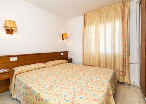 Apartamentos Guitart Lloret de Mar Luaran gambar